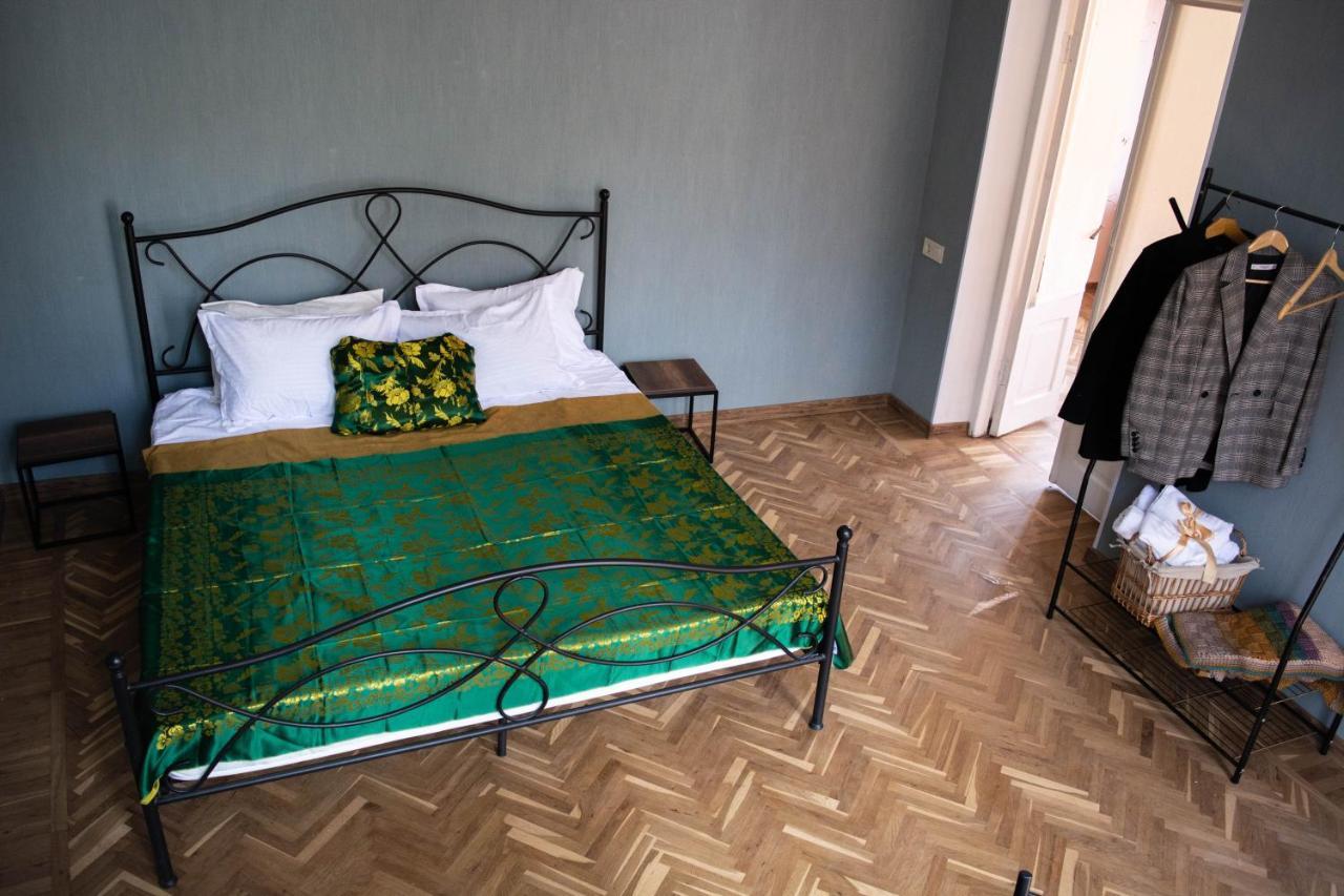 Sunflower Hotel Tbilisi Exterior photo